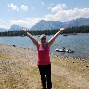 Meet your Posher, Angie